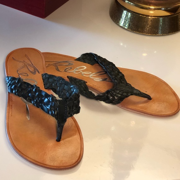 Rebels Keira Black Leather Flip Flops-Pre❤️’d - Picture 1 of 6